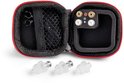 Open Alpine MusicSafe Pro opbergdoosje met drie oordopjes en diverse filters.