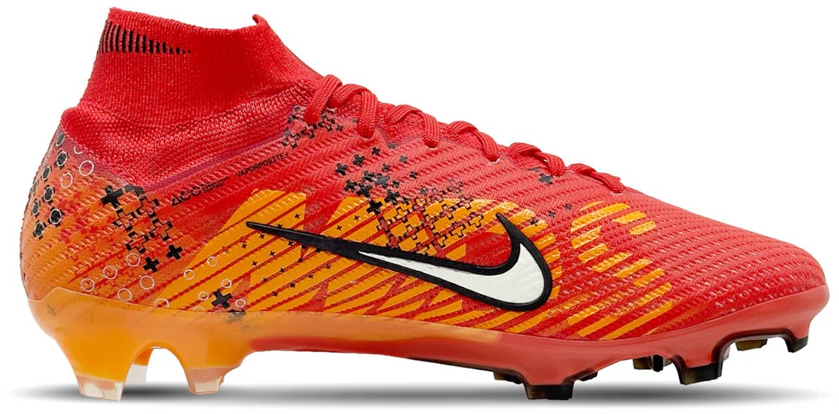 Nike Mercurial Superfly Elite Dream Speed FG Light Crimson voetbalschoenen in maat 43, met opvallend rood en zwart design.