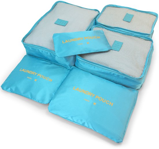 Set van 6 lichtblauwe packing cubes met gele tekst 'LAUNDRY POUCH TRAVEL' en een sterretje.