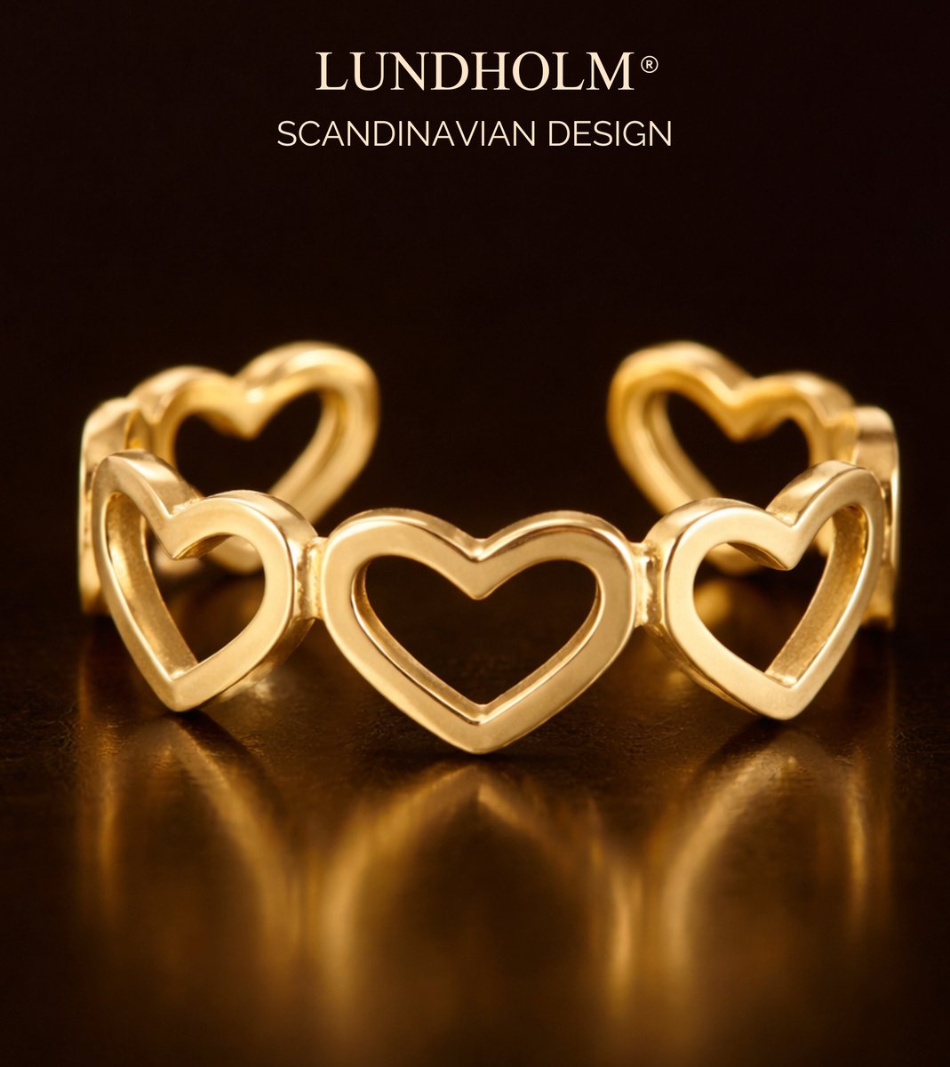 Lundholm Ring Dames Goud Kleurig Hartjes – Moederdag Cadeau – Premium Stainless Steel Jewellery Gold Plated Ring met Verbonden Hartjes – My Saksun Serie – One Size – Hypoallergeen & Waterproof – Valentijn - Inclusief Luxe Geschenkverpakking