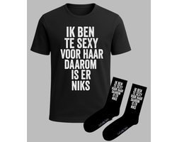 T-shirt Grappige tekst - Giftset - Te sexy voor haar - Shirt - T-shirt Set - Cadeau set shirt en sokken - Grappig cadeau voor vrouw en man - Verjaardag - Kerst cadeau - Pensioen afscheid - Vaderdag - T-shirt voor dames en heren met tekst - Maat XL