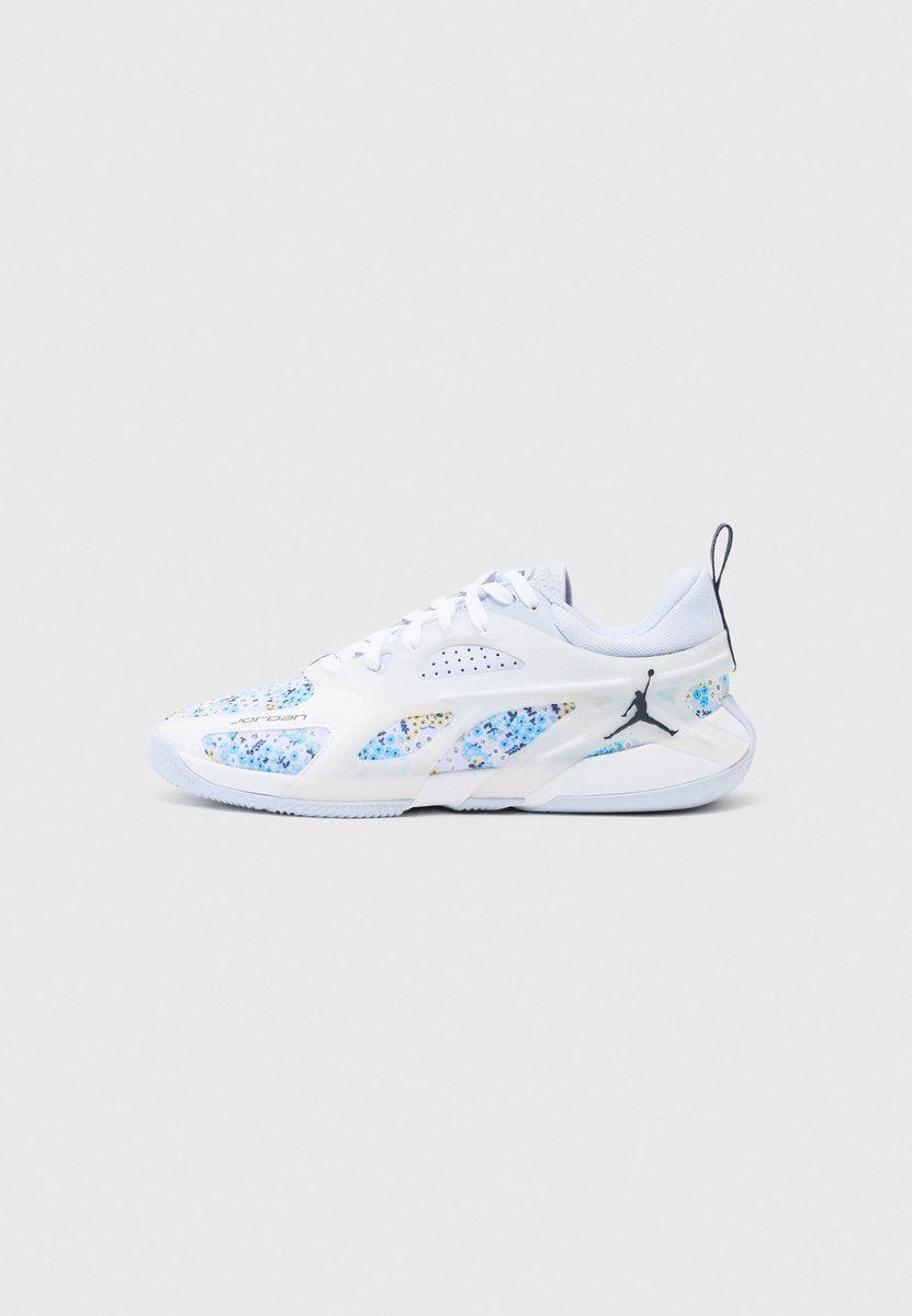 Jordan Heir Series Unisex Sneaker / Limited edition Beige