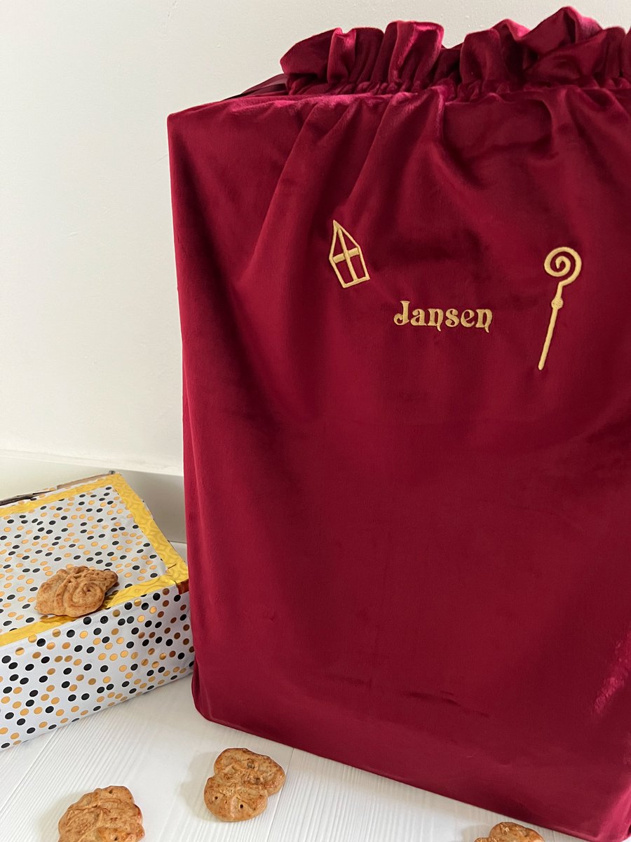 Luxe gepersonaliseerde Sinterklaas zak - de zak van sinterklaas - drawstring velvet bag - sustainable - recycled