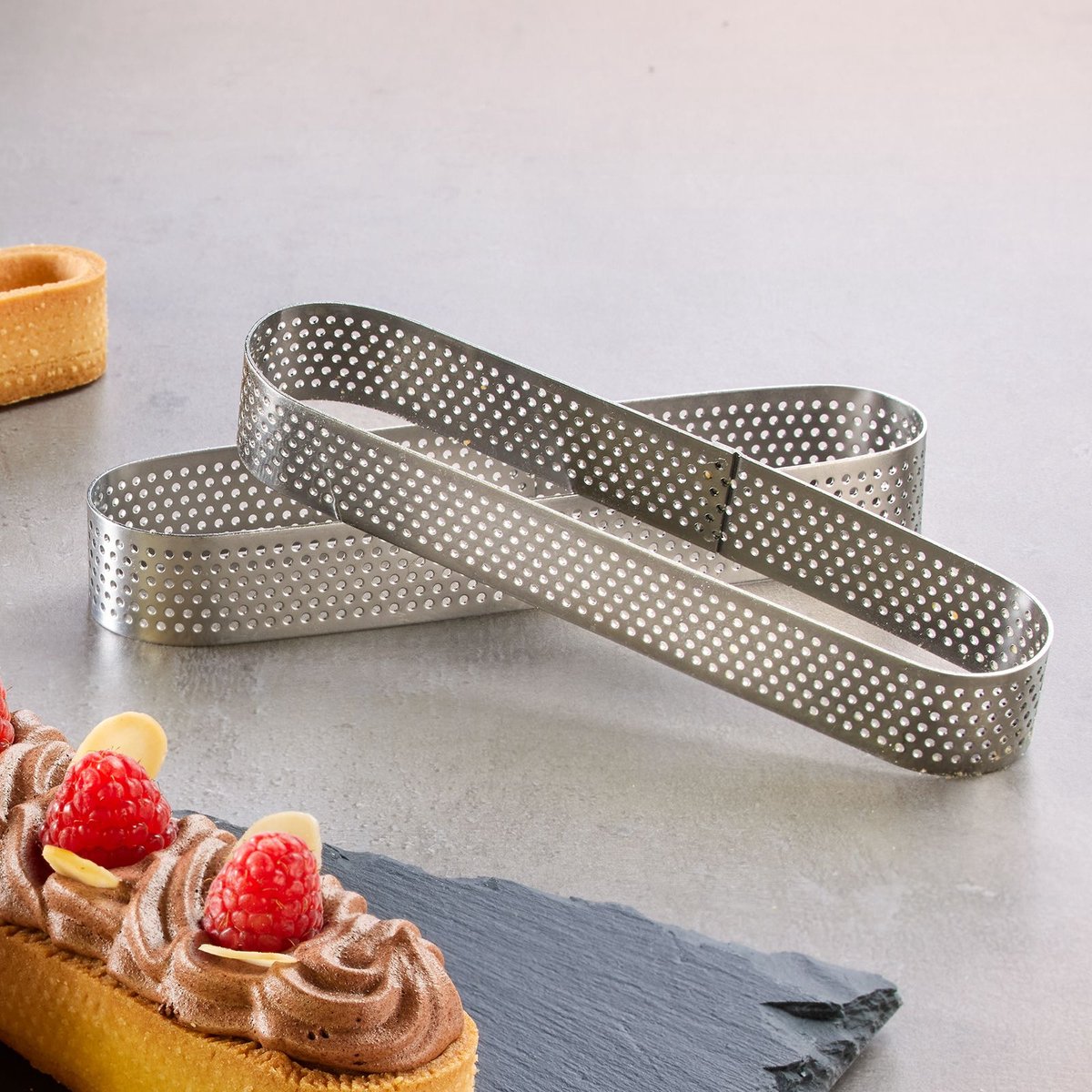 Westmark Tart Frame 4 deuilingen – Perfecte taart- en quichebakken – Uniform bakresultaat dankzij perforatie – Zilver, ovaal