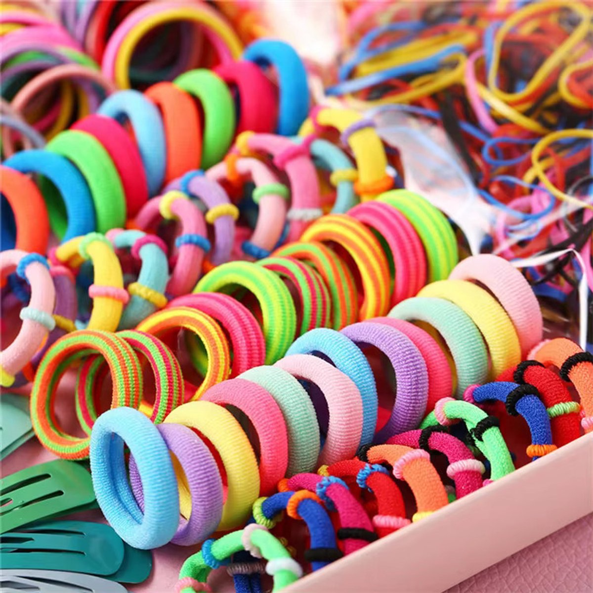 Meisjes Accessoires Giftbox – 780-delige Haaraccessoires Set - Haarelastiekjes - Clips, Speldjes & Elastiekjes - Kleurenmix — cadeau in Mode & Accessoires - foto 2