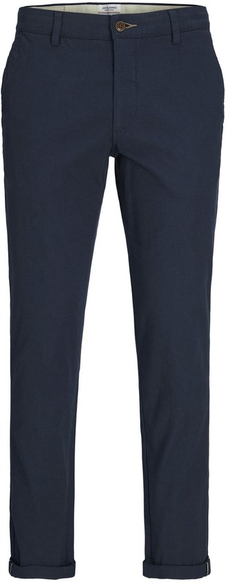 Navyblauwe chino voor heren, recht gesneden met omgeslagen broekspijpen.