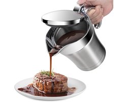 Ynkkvre - Sauciere RVS –Dubbelwandige Geïsoleerde Saucière 450 ml – Roestvrij Staal met Satine Afwerking – Inklapbaar Deksel & Druipvrij Gieten – Voor Sauzen, Melk, Pudding en Room – Vaatwasmachinebestendig