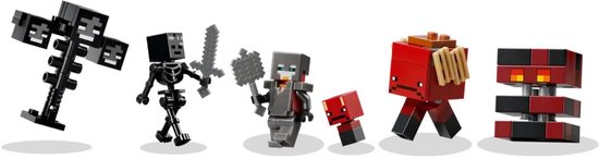 Figurines LEGO Minecraft Wither Battle : Wither, squelettes, golem Redstone et bébé Wither avec armes.