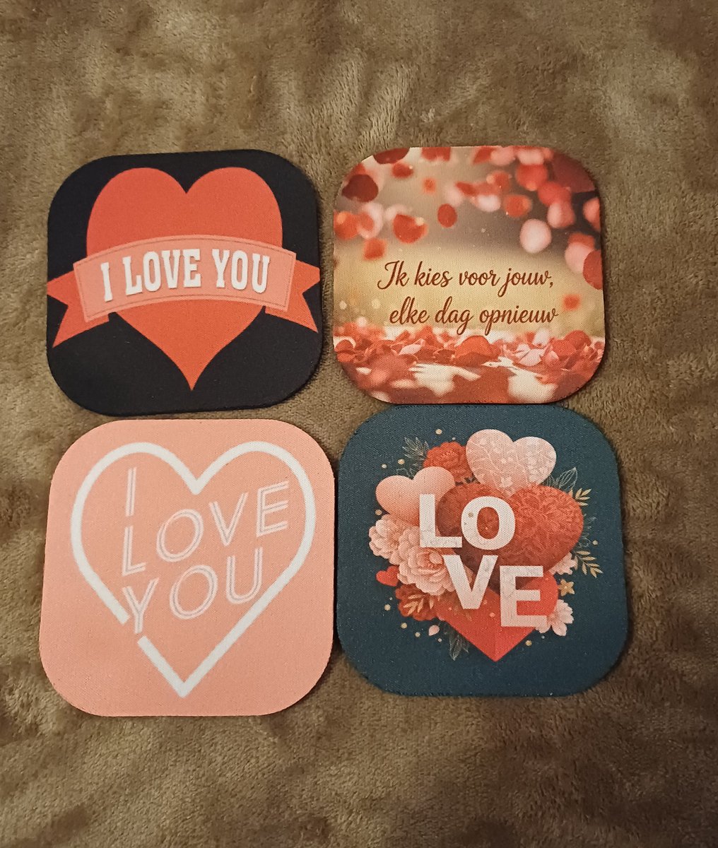 Liefdes Onderzetters Set van 4 - Tekst: Ik kies voor jou - Luxe LOVE & Hartjes - Kurk Onderkant