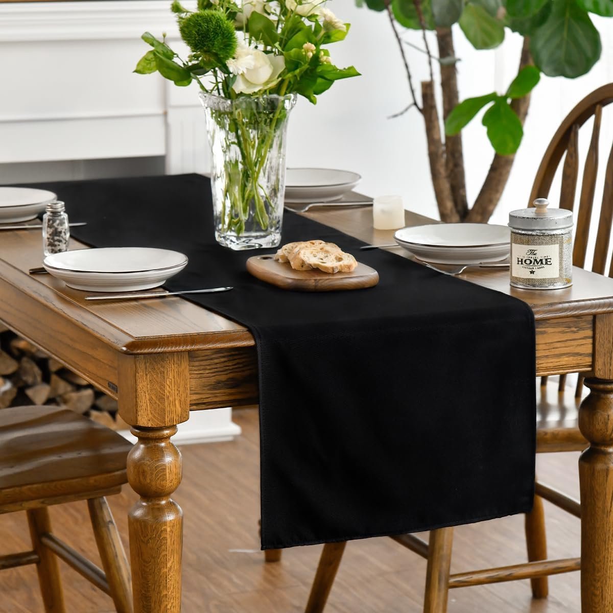 Zwarte Halloween Tafelloper 40x180 cm - Wasbaar Tafelkleed voor Eettafel & Feestdecoratie