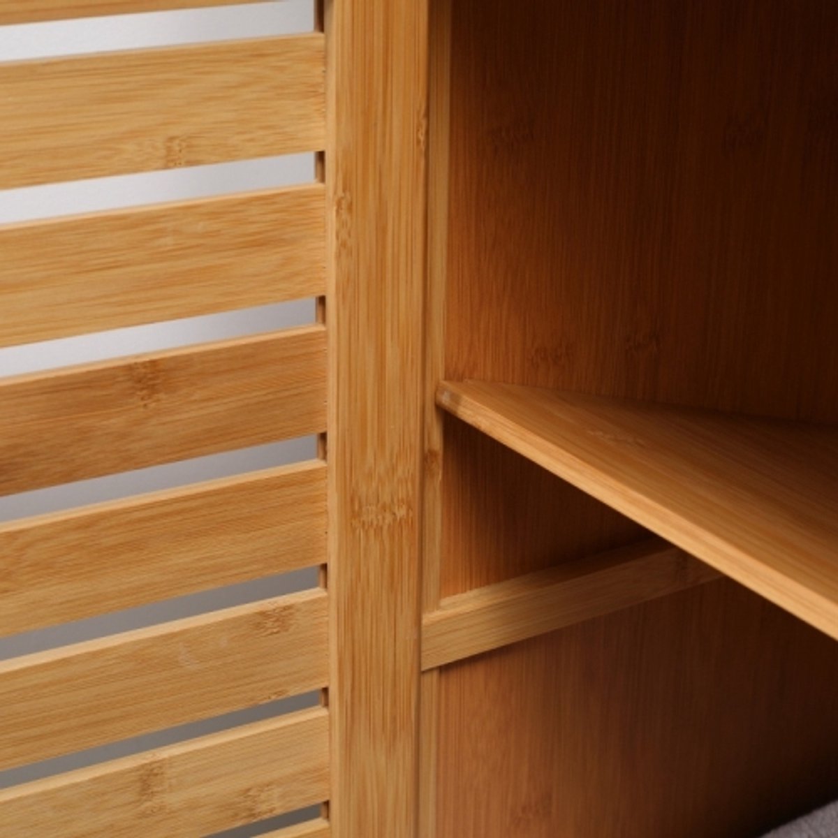 Badkamerkast badkamercommode met lameldeuren badplank bamboehout ladekast Woonkamerkast Voorzien van een anti-kantelriem voor extra veiligheid Het jaloeziedeurontwerp zorgt voor goede ventilatie en voorkomt dat geuren en vuil binnendringen — cadeau in Cadeau-ideeën - foto 2