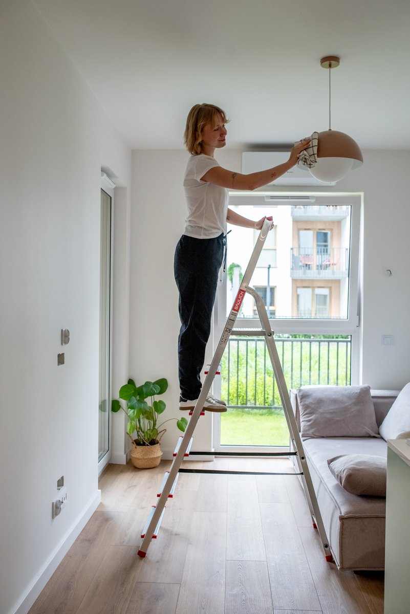 Baulich Vouwladder aluminium met haak - 6 treden huishoudladder met antislip - werkhoogte 319 cm, stabiele laddervoeten – foto 5