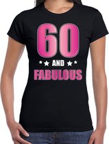 60 and fabulous verjaardag cadeau t-shirt / shirt - zwart met roze en witte letters - voor dames - 60ste verjaardag kado shirt / outfit S