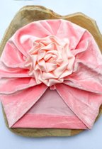 Tulband Baby Velvet SatijnBloem Licht Roze Mutsje