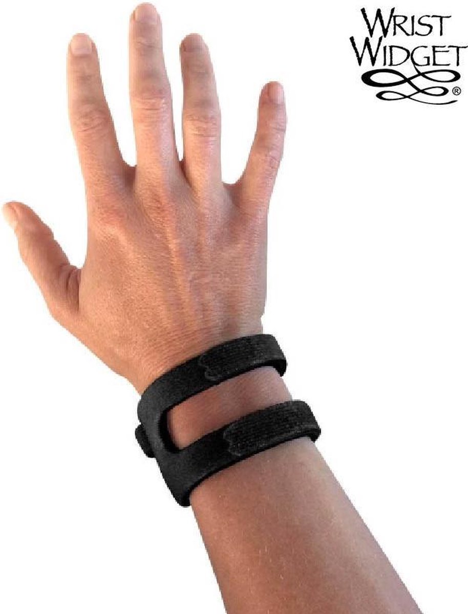 WristWidget TFCC band - Zwart - Tegen TFCC gerelateerde klachten: pijn in je pols aan pinkzijde bij een draaiende/schroevende beweging of als je leunt op je handpalm. Doe een simpele test en weet direct of de WristWidget jou helpt!