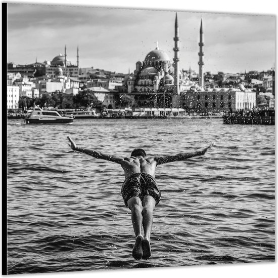 Dibond –Duikende Man in het Water– 50x50 Foto op Aluminium (Met ophang)