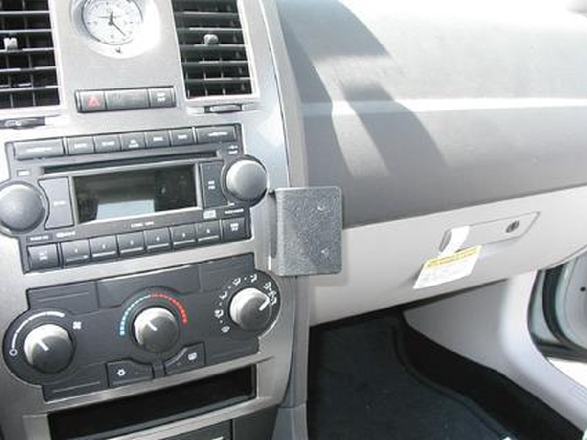 Brodit ProClip houder geschikt voor Chrysler 300C/ Touring 2005-2007 Angled mount