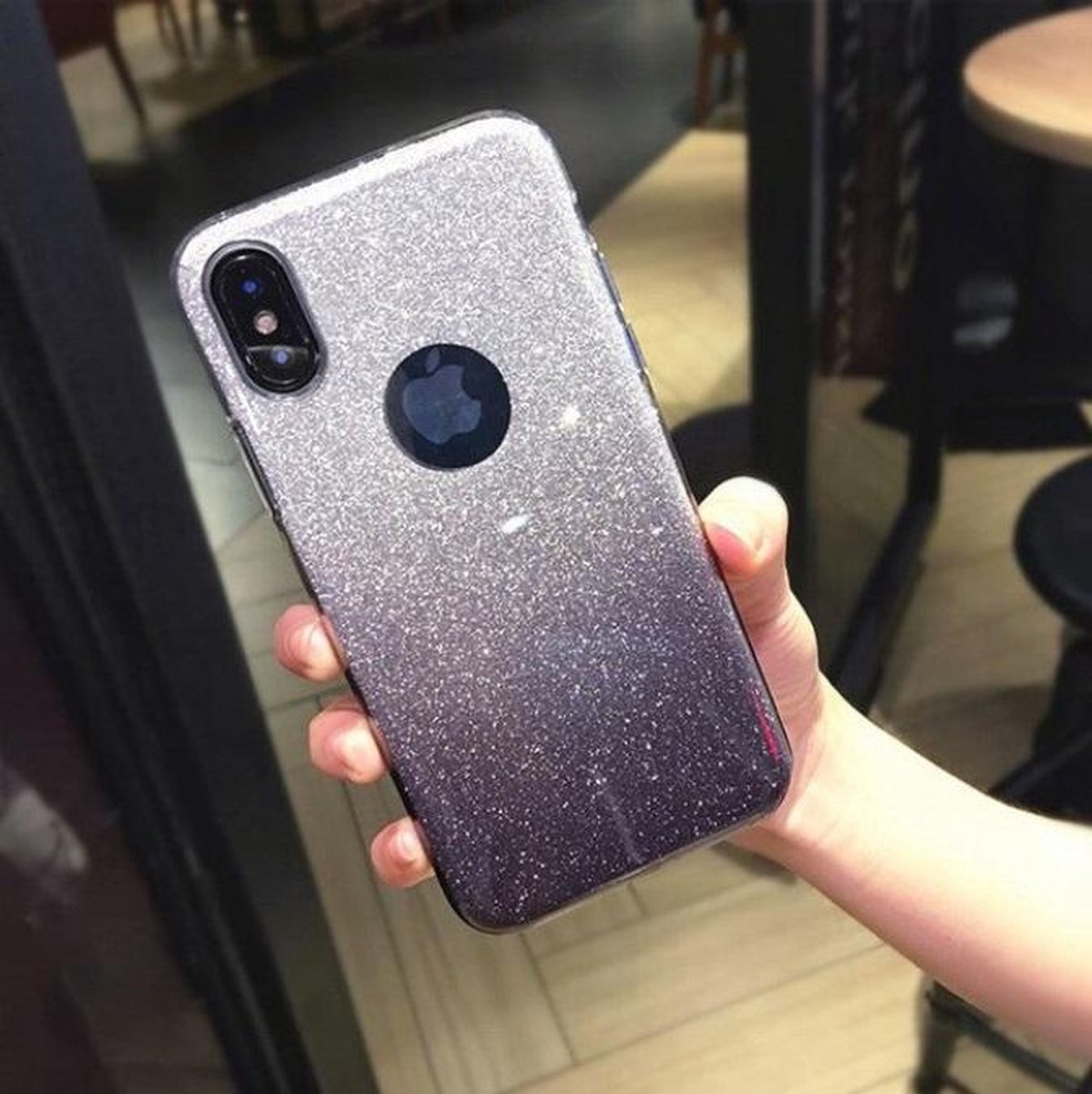 All About Your Phone Telefoonhoesje - Back Cover - Geschikt Voor Apple IPhone 7 - Zilver