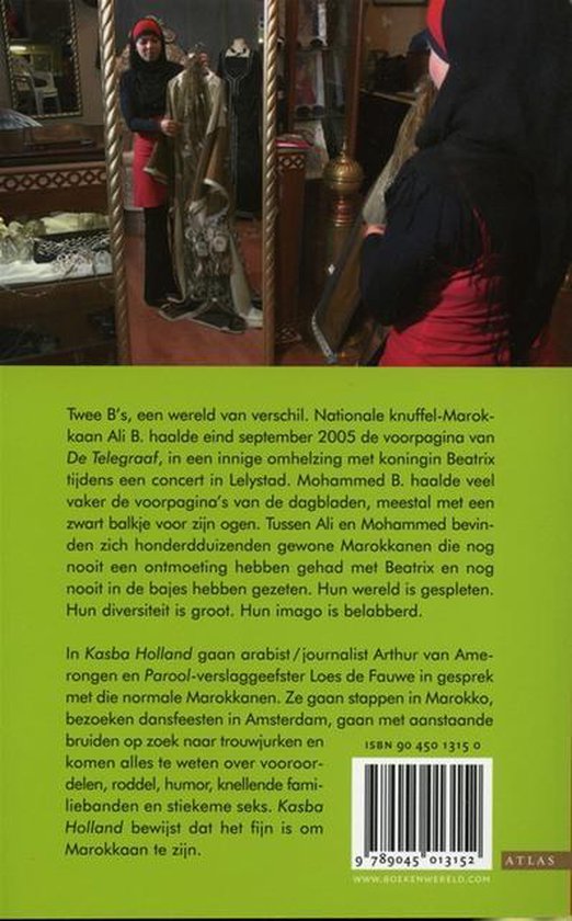 Achterkant van het boek 'Kasba Holland'. Rechts een vrouw met rode hoofddoek, links een weerspiegeling van een vrouw in een spiegel met een gouden jurk.