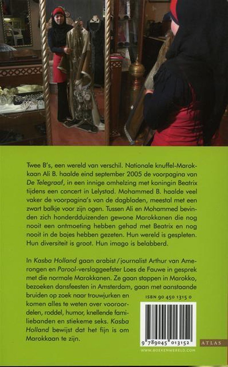 Achterkant van het boek 'Kasba Holland'. Rechts een vrouw met rode hoofddoek, links een weerspiegeling van een vrouw in een spiegel met een gouden jurk.