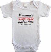 Witte romper met "Mommy's little valentine - all year long" - maat 68 - moeder, mama, moederdag, babyshower, zwanger, cadeautje, kraamcadeau, grappig, geschenk, baby, tekst, bodiek