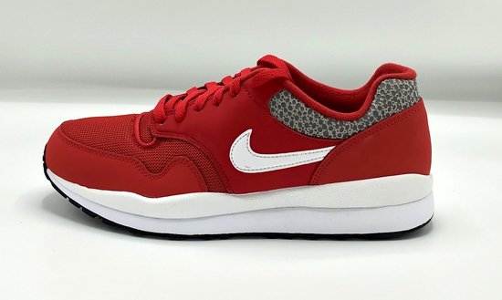 nike air safari university red