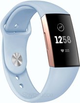 Siliconen Smartwatch bandje - Geschikt voor  Fitbit Charge 3 sport bandje - lichtblauw - Maat: L - Horlogeband / Polsband / Armband