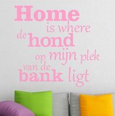 muursticker Home is where de hond - roze - 100x95cm