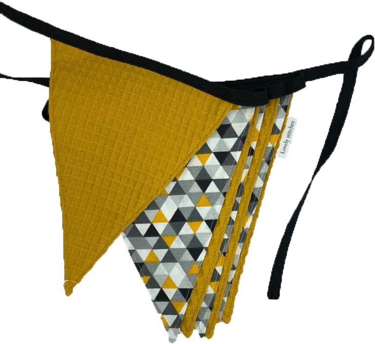 Stoffen vlaggenlijn - Driehoekjes - Okergeel - Wafelkatoen - 7 vlaggetjes - babykamer