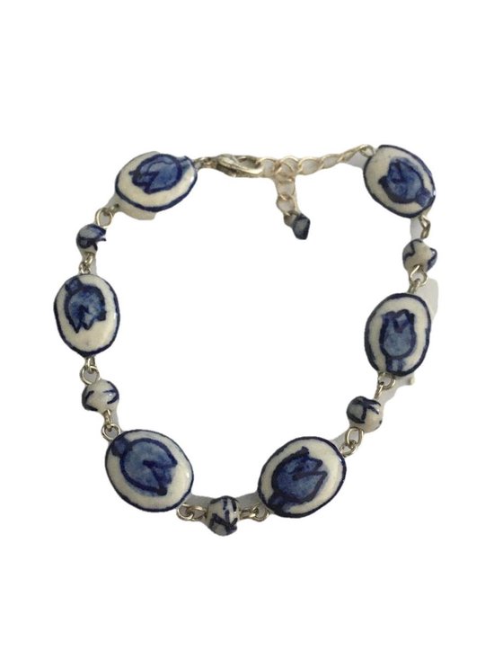 Petra's Sieradenwereld - Verzilverde armband met Delftsblauwe handgeschilderde tulpjes (309)