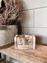 Kalender Natural - afmetingen 10x16 cm - hout  - landelijk stoer en sfeervol wonen - cadeau - vaderdag - moederdag - verjaardag