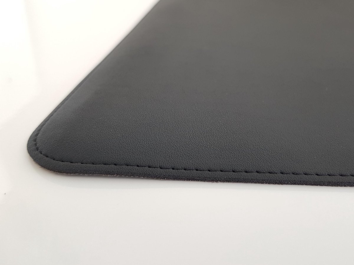Niviy Desk Mat 60x40cm - Zwart - Eenvoudig en Praktisch voor Je Niviy Desk Mat 60x40cm - Zwart - Eenvoudig en Praktisch voor Je