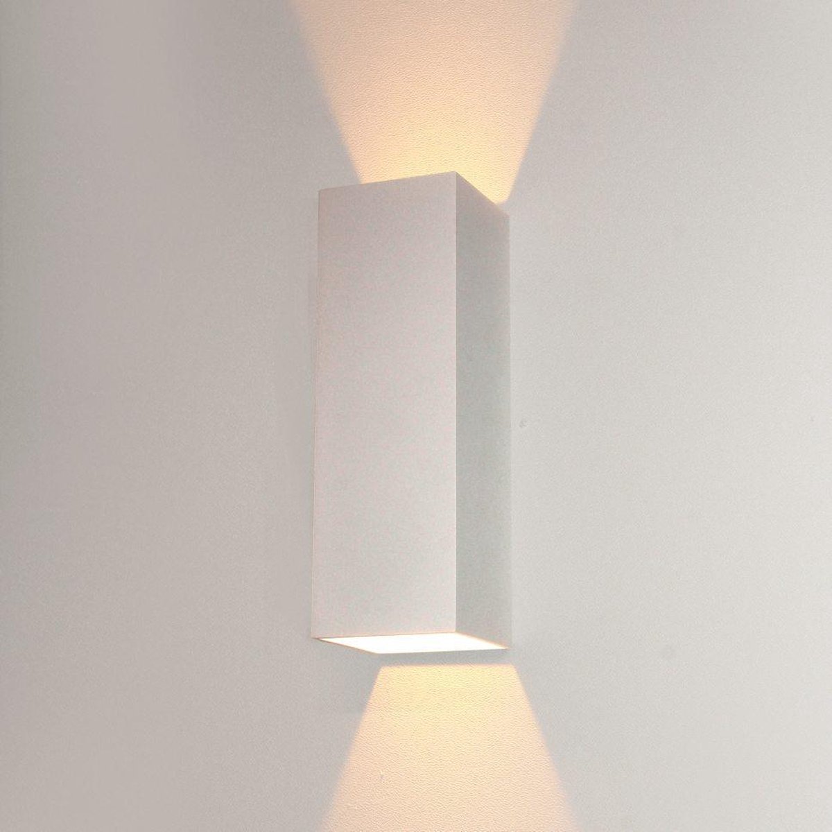 Wandlamp Vegas 250 Wit - 8x8x25cm - LED 2x4W 2700K 2x360lm - IP65 - Dimbaar > wandlamp binnen wit | wandlamp buiten wit | wandlamp wit | buitenlamp wit | muurlamp wit | led lamp wit | sfeer lamp wit | design lamp wit