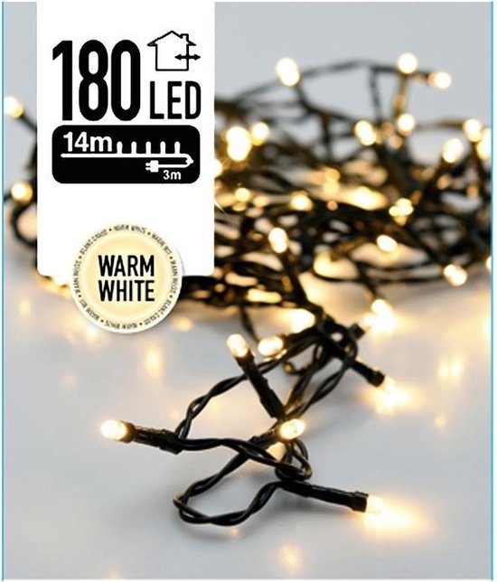 180 warm witte LEDlampjes aan een 14 meter lange, donkergroene kabel.