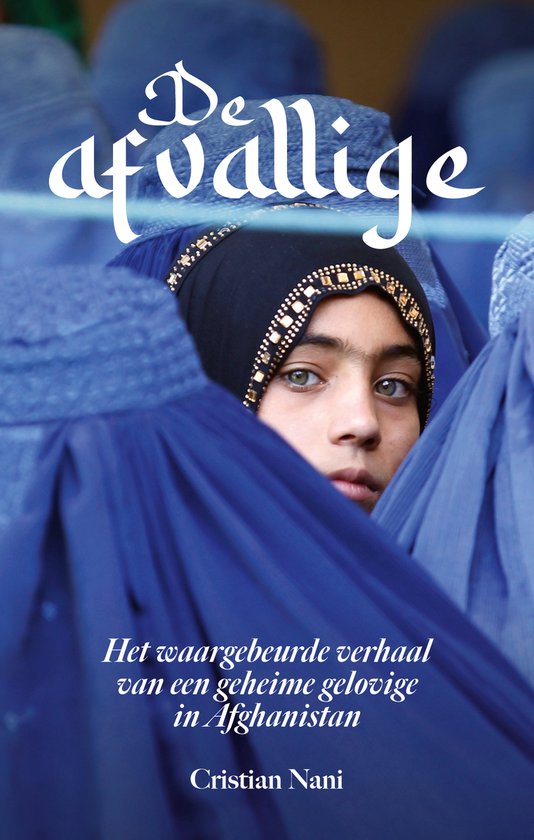 Boekomslag van 'De afvallige' met een jonge vrouw in blauwe boerka met versierde hoofdband.