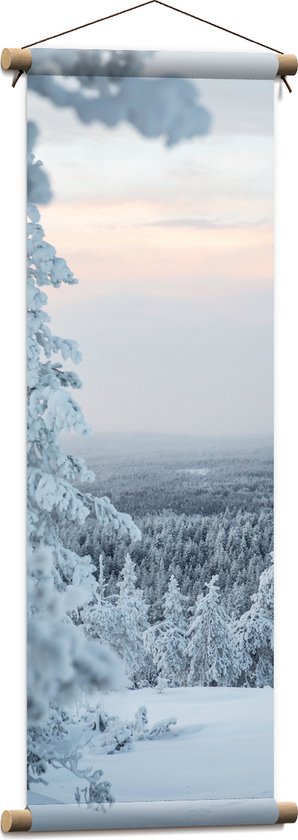 Textielposter - Besneeuwde Bomen op Berg - 30x90 cm Foto op Textiel
