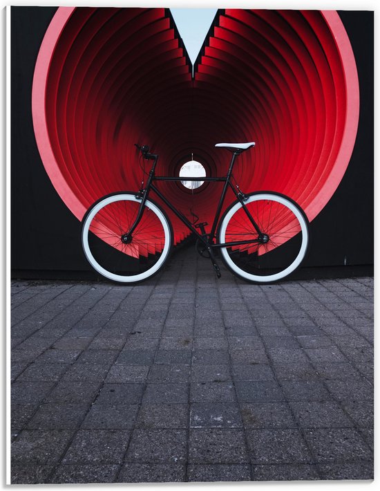 WallClassics - PVC Schuimplaat- Zwart met Witte Fiets geparkeerd voor Oranje Tunnel - 30x40 cm Foto op PVC Schuimplaat
