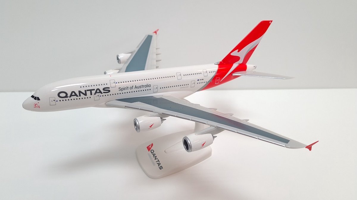 Qantas schaalmodel vliegtuig Airbus A380 schaal 1:250 lengte 29cm