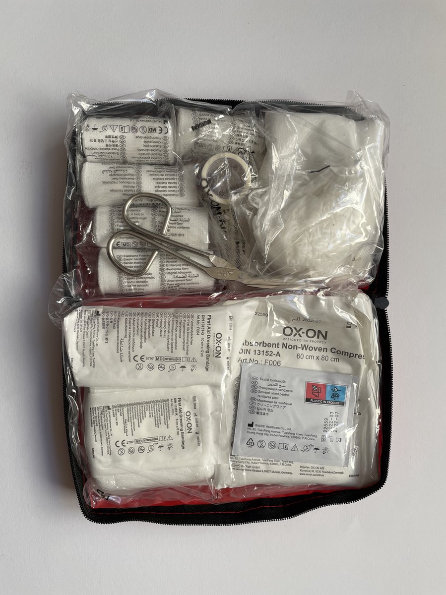 OX-ON EHBO Kit Comfort auto Internationaal (DIN 13164:2022) - 40 delig – foto 2