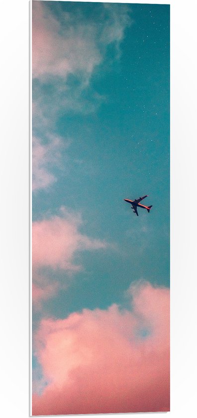 WallClassics - PVC Schuimplaat - Vliegtuig vliegend tussen Roze Wolken met Zon - 30x90 cm Foto op PVC Schuimplaat (Met Ophangsysteem)