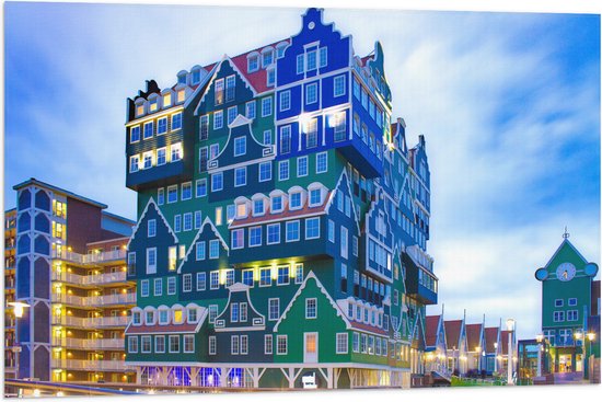 WallClassics - Drapeau - Vert avec des Maisons bleues superposées - Zaandam - 90x60 cm Photo sur drapeau en polyester