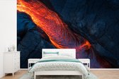 Behang - Fotobehang Lava uit een vulkaan - Breedte 390 cm x hoogte 260 cm