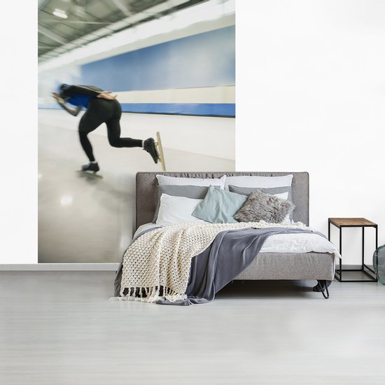 Papier peint photo peint photo vinyle - Le patineur patine dur sur la glace largeur 175 cm x hauteur 240 cm - Tirage photo sur papier peint (disponible en 7 tailles)