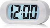 Digitale Wekker Klok - Makkelijk Instelbaar Alarm met Snooze en licht Functie - Kinderwekker Reiswekker - Digitale LED Klok/Wekker - Trendy Wekker Met Snooze functie - Stevige Alarmklok - WIT