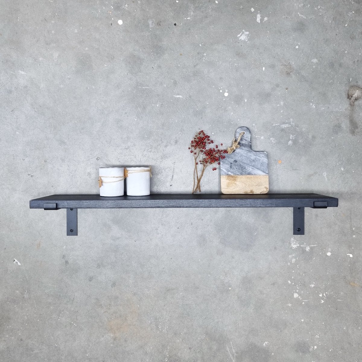 GoudmetHout Wandplank Industrieel - 120 x 25 cm Muurplank - Zwart Eiken Hout - Decoratie Wandrek & Boekenrek - Hangplank Keuken - Wall Shelf + 2 Mat Zwarte Plankdragers van Staal Zwart - Mat zwart - 25 cm