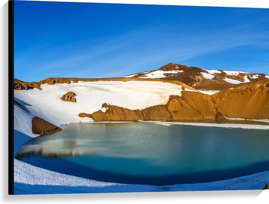 Canvas - Meer in Cirkelvormige Berg met Sneeuw - 100x75 cm Foto op Canvas Schilderij (Wanddecoratie op Canvas)