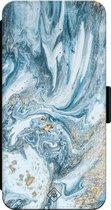 Casimoda® bookcase - Geschikt voor iPhone 14 - Hoesje met pasjeshouder - Marble Sea - Blauw - Kunstleer