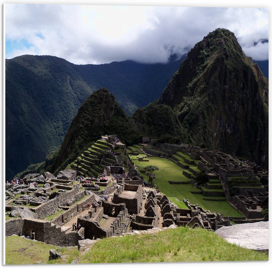 WallClassics - Plaque de Mousse PVC - Vue sur Machu Picchu au Pérou - Photo 50x50 cm sur Plaque de Mousse PVC (Avec Système d'accrochage)