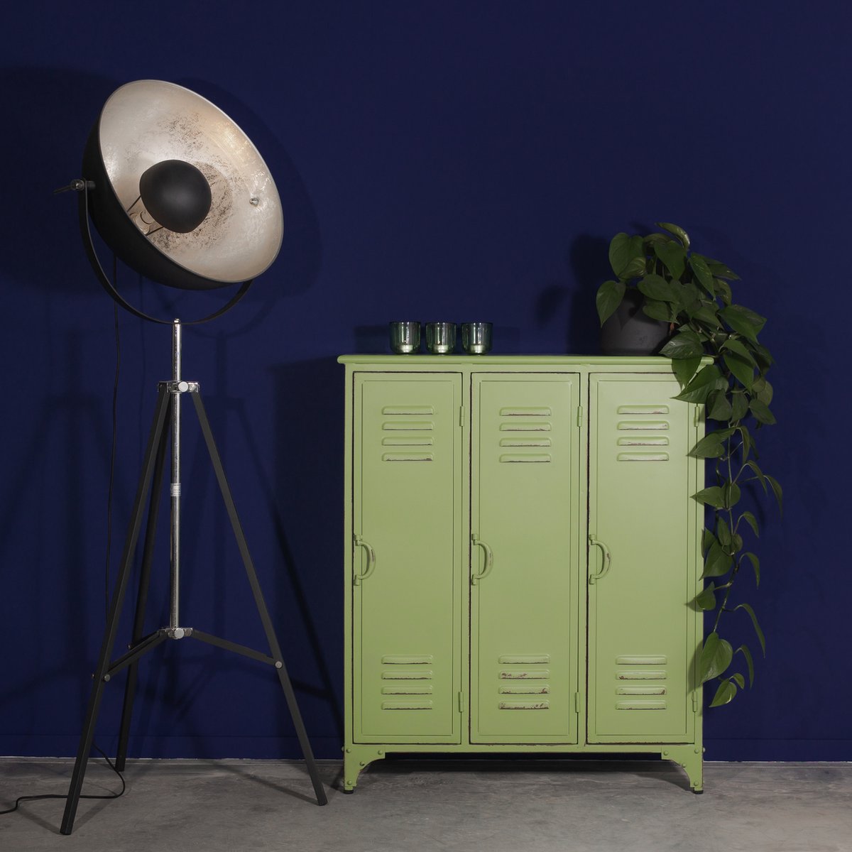 Armoire Vestiaire Industrielle Bulky 3 Portes - Vert - Coin Dent - Armoire  Vestiaire