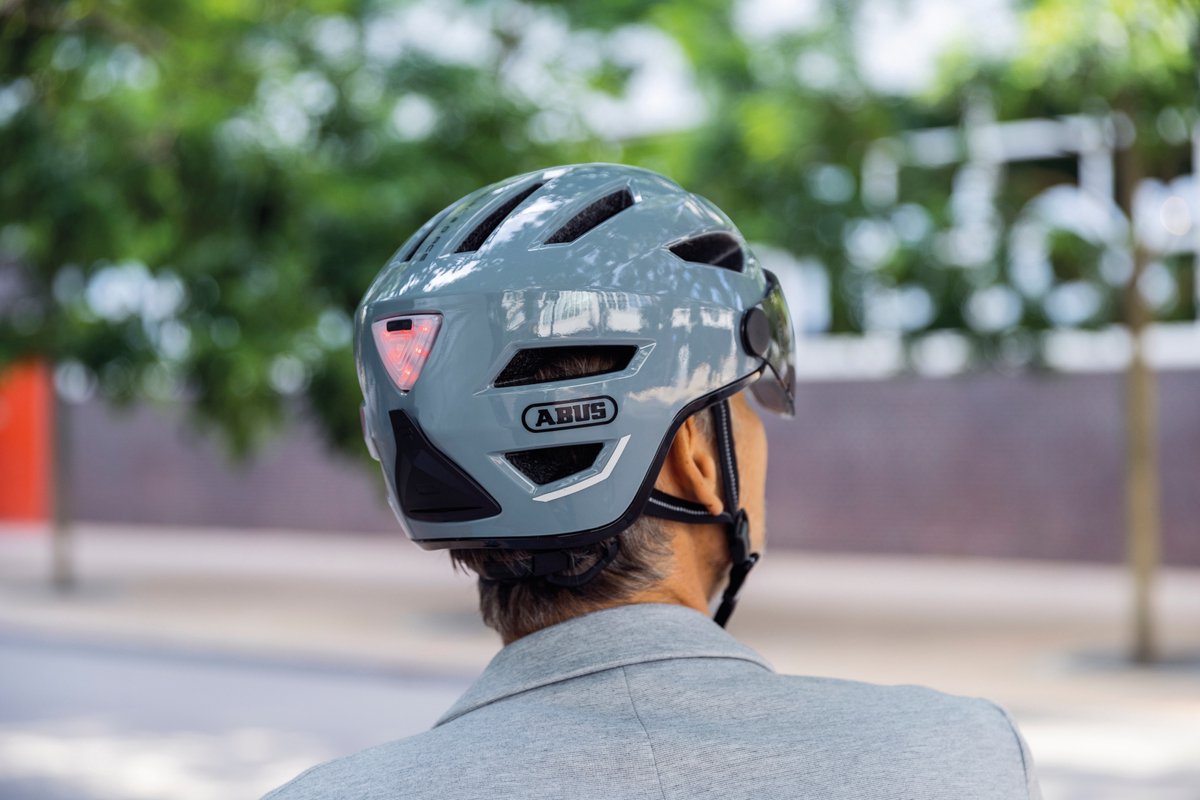 Abus Pedelec 2.0 Ace Casque gris avec feu arrière pour cycliste urbain